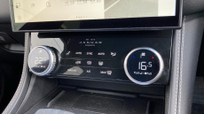 Jaguar F-Pace 2.0 D200 R-Dynamic Black 5dr Auto AWD Diesel Estate